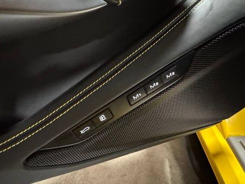 Used 2020 Ferrari F8 Tributo RWD image 13