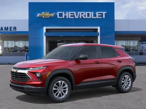 New 2026 Chevrolet TrailBlazer LS FWD image 2