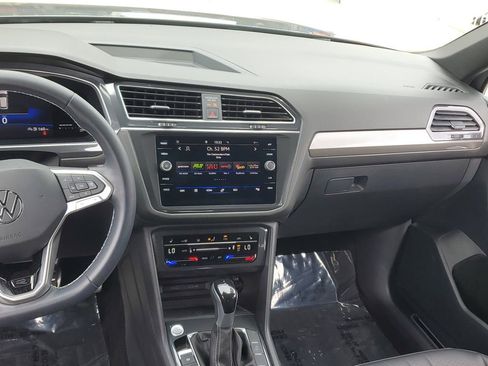 Certified 2023 Volkswagen Tiguan SE R-Line FWD image 21