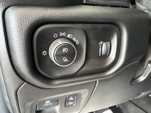 Used 2022 RAM 1500 Lone Star RWD image 12