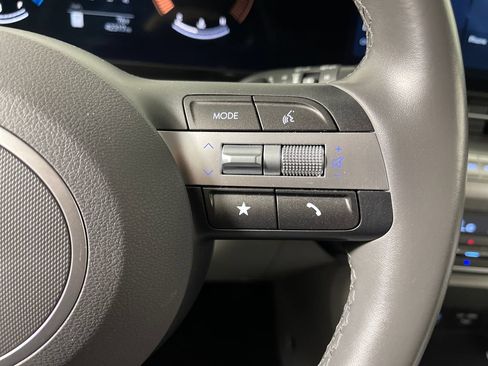 Certified 2025 Hyundai Kona SEL FWD image 29