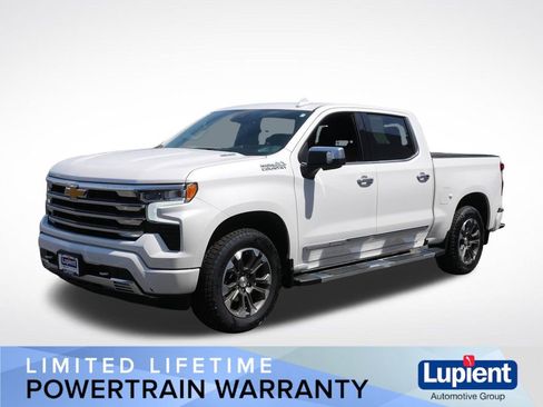 Used 2024 Chevrolet Silverado 1500 High Country w/ Technology Package AWD/4WD image 12