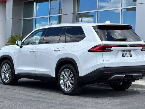 Certified 2024 Toyota Grand Highlander Platinum image 8