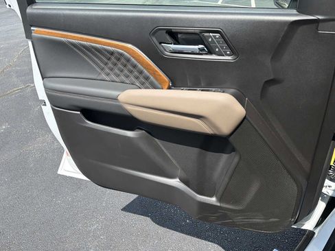 New 2026 GMC Canyon Denali AWD/4WD image 18