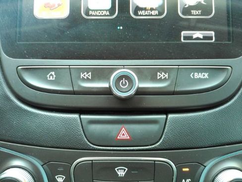 Used 2016 Chevrolet Malibu LT w/ Leather Package image 44