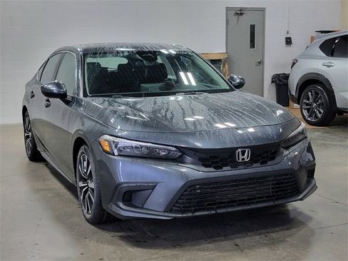 Certified 2024 Honda Civic EX-L image 4