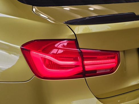 Used 2018 BMW M3 RWD image 36