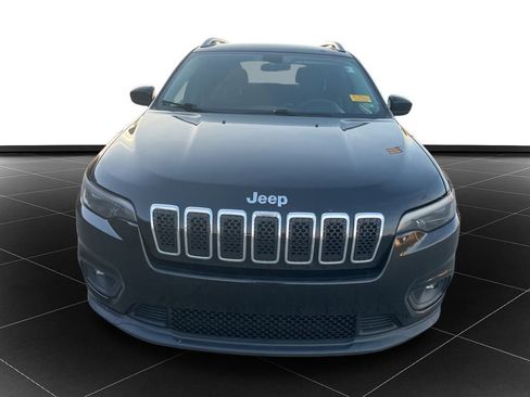 Used 2019 Jeep Cherokee Latitude w/ Popular Appearance Group image 8