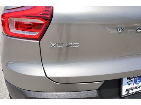Used 2022 Volvo XC40 T5 Inscription AWD/4WD image 49