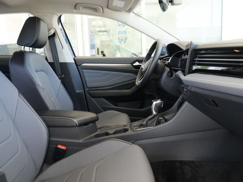 Certified 2026 Volkswagen Jetta SEL FWD image 21