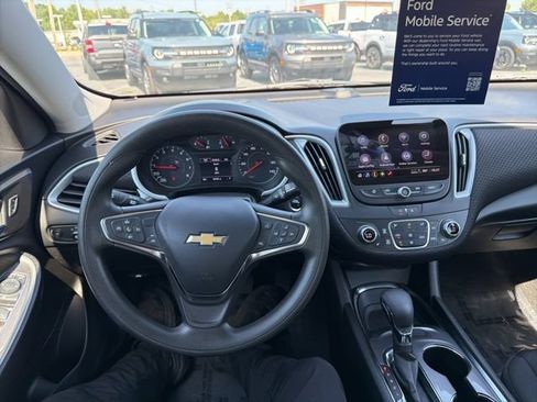 Used 2023 Chevrolet Malibu LT FWD image 27