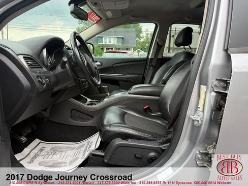 Used 2017 Dodge Journey Crossroad w/ Popular Equipment Group FWD image 10