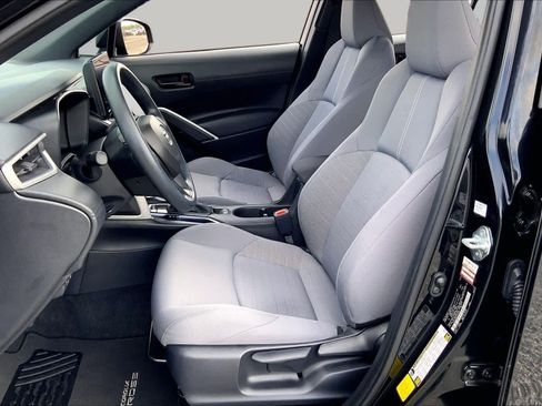 Used 2024 Toyota Corolla Cross AWD Hybrid image 8
