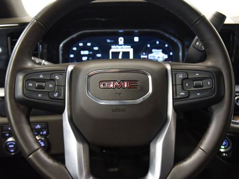 Used 2023 GMC Sierra 1500 SLE AWD/4WD image 16