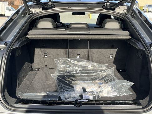 New 2026 BMW X6 xDrive40i w/ Climate Comfort Package image 24