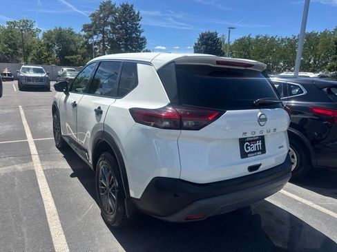 Used 2023 Nissan Rogue S AWD/4WD image 7
