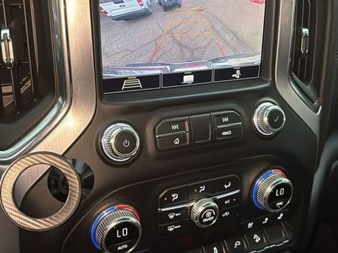 Used 2020 GMC Sierra 2500 SLT w/ SLT Premium Plus Package image 19