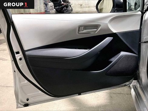 Certified 2025 Toyota Corolla LE image 21