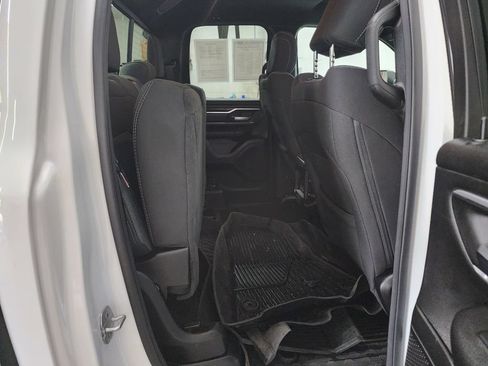 Used 2022 RAM 1500 Big Horn AWD/4WD image 32