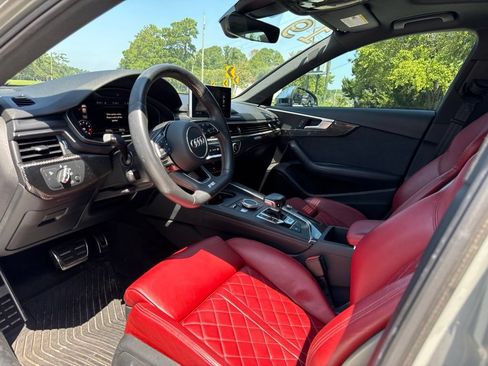 Used 2019 Audi S4 Premium Plus w/ Premium Plus Package AWD/4WD image 10