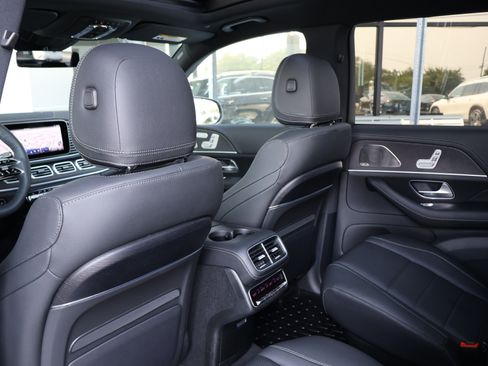 Certified 2024 Mercedes-Benz GLS 450 4MATIC image 20