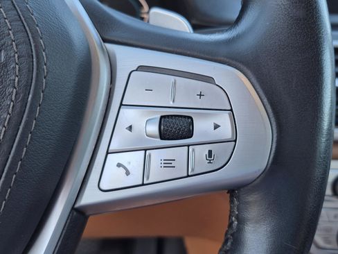 Used 2020 BMW 745e xDrive AWD/4WD image 28