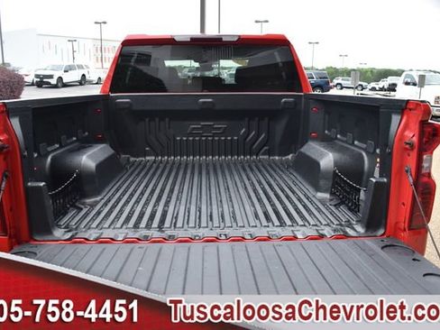 Used 2023 Chevrolet Silverado 1500 LT AWD/4WD image 9