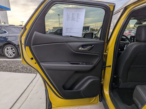 Certified 2023 Chevrolet Blazer RS w/ Driver Confidence II Package image 32