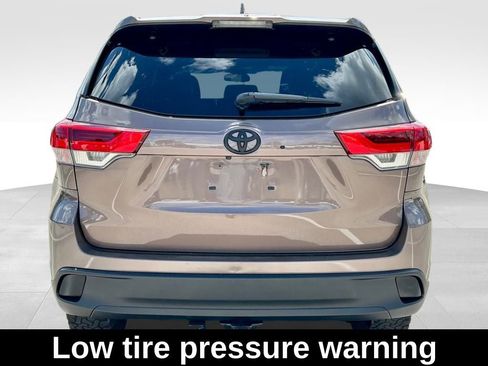 Used 2018 Toyota Highlander Plus image 7
