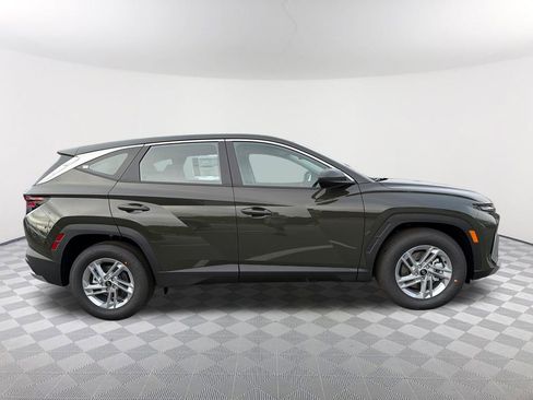 New 2026 Hyundai Tucson SE image 4