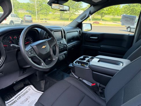 Used 2025 Chevrolet Silverado 1500 W/T RWD image 12