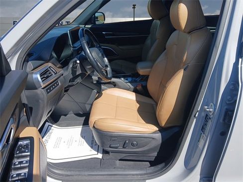 Used 2022 Kia Telluride SX w/ Nightfall Edition Package image 9