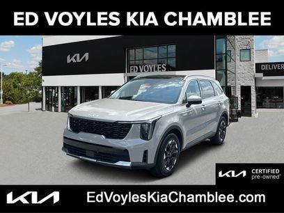 Certified 2025 Kia Sorento S w/ Panoramic Sunroof Package