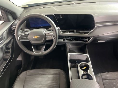 Certified 2025 Chevrolet Equinox LT image 4