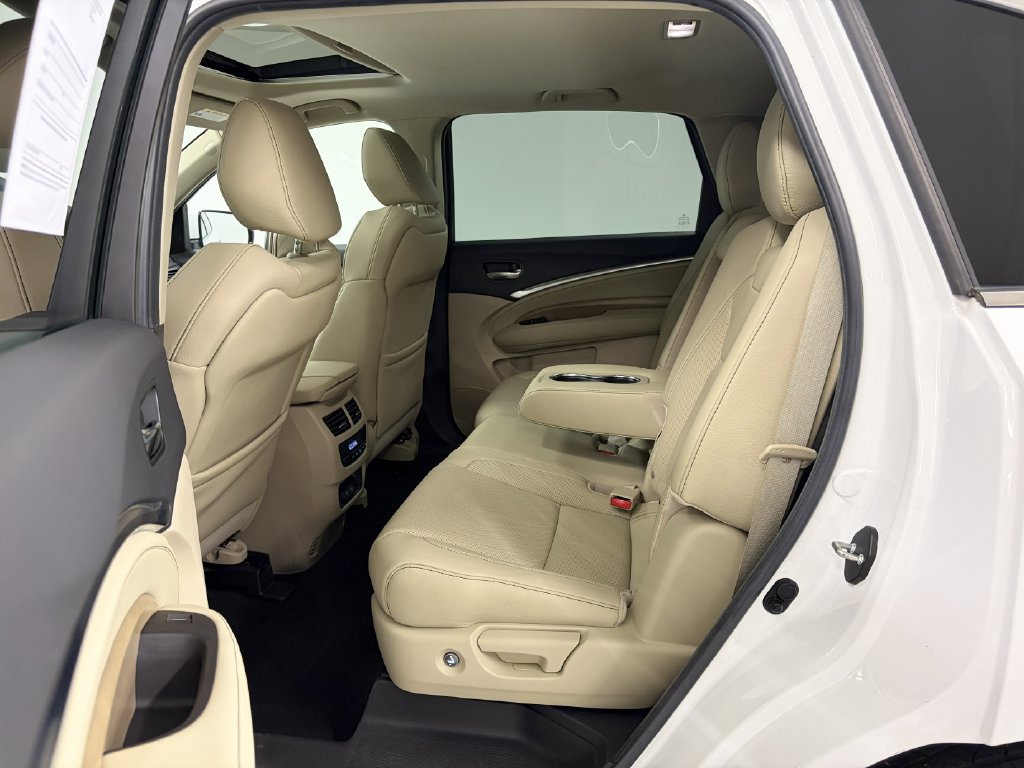 Used 2020 Acura MDX w/ Technology Package AWD/4WD image 16
