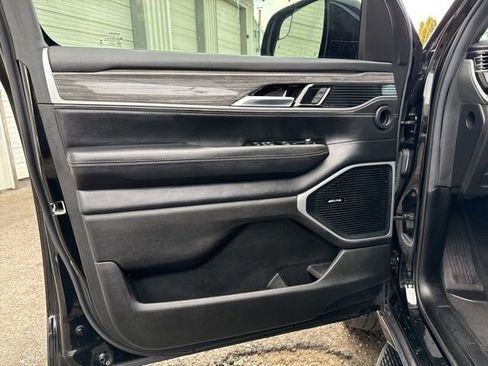 Used 2022 Jeep Wagoneer Series II w/ Premium Group I image 22