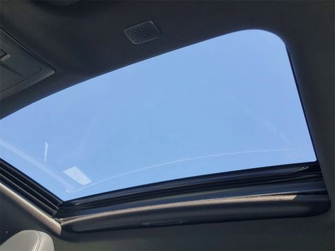 Used 2023 Lexus IS 350 F Sport image 33