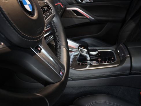 Used 2023 BMW X6 xDrive40i w/ M Sport Package image 45