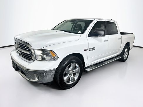 Used 2016 RAM 1500 Lone Star RWD image 3