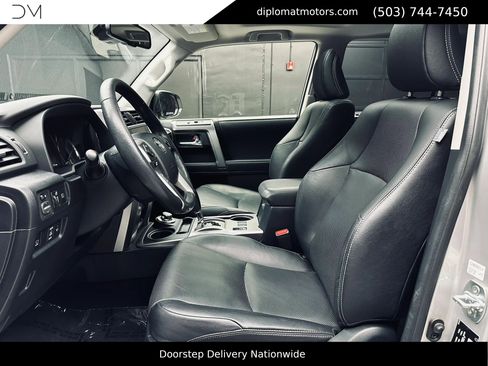 Used 2023 Toyota 4Runner Limited AWD/4WD image 18