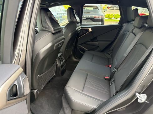 Certified 2025 BMW X3 xDrive30 AWD/4WD image 8