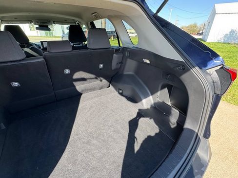 Used 2025 Toyota RAV4 XLE AWD/4WD image 49