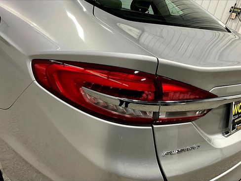Used 2018 Ford Fusion S image 22
