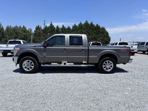 Used 2012 Ford F250 Lariat w/ FX4 Off Road Pkg AWD/4WD image 8