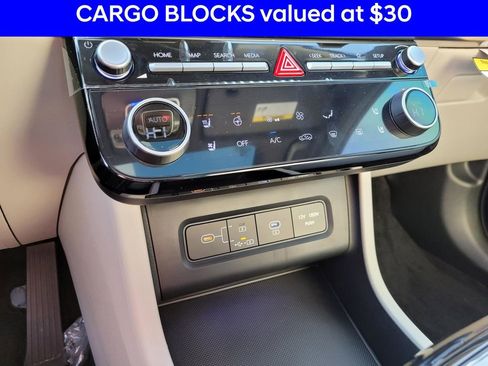 Certified 2025 Hyundai Tucson Limited image 10