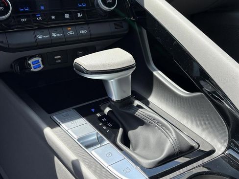 New 2026 Hyundai Elantra Hybrid FWD image 40
