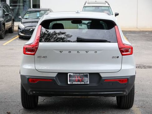 Certified 2026 Volvo XC40 B5 Plus AWD/4WD image 34