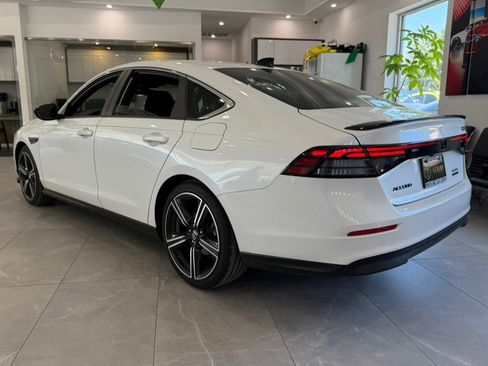 Used 2023 Honda Accord Sport image 5