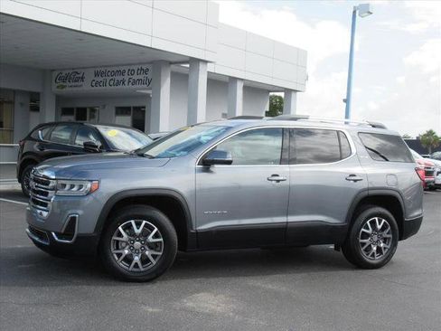 Used 2020 GMC Acadia SLE w/ Driver Convenience Package image 2