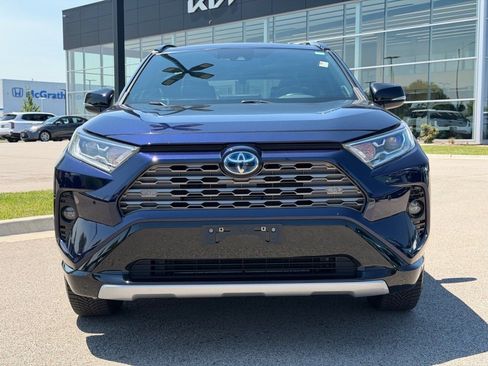 Used 2021 Toyota RAV4 XSE AWD/4WD image 2